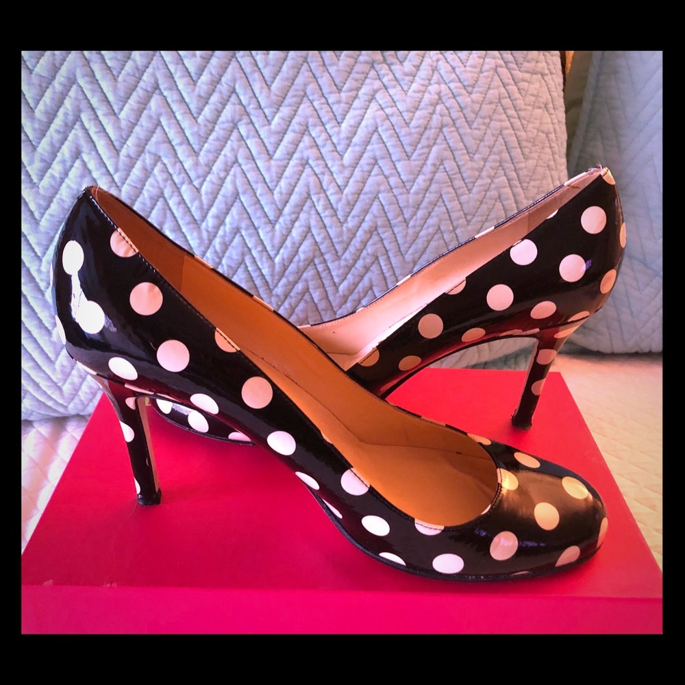 Kate Spade Black Patent w/Cream Polka Dots 11m